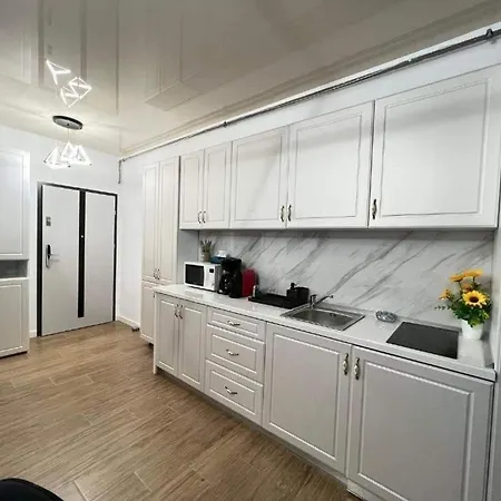 Yvo 18 By Signature شقة فندقية Năvodari