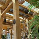 Yvo 18 By Signature Hotel de apartamente