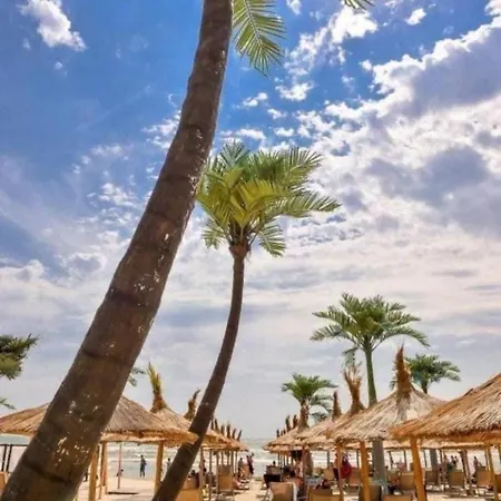 Yvo 18 By Signature 公寓式酒店