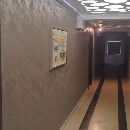 Yvo 18 By Signature Aparthotel Navodari