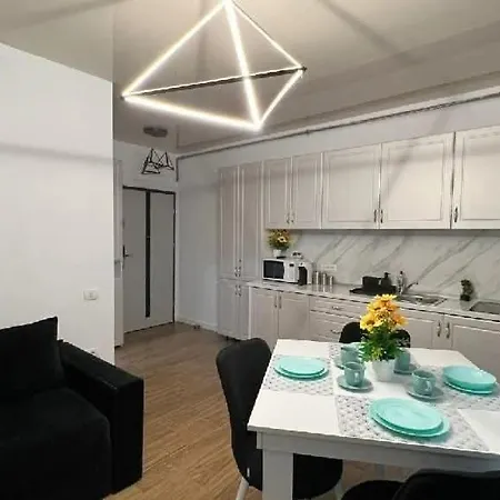 Yvo 18 By Signature *