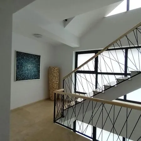 Aparthotel Yvo 18 By Signature *